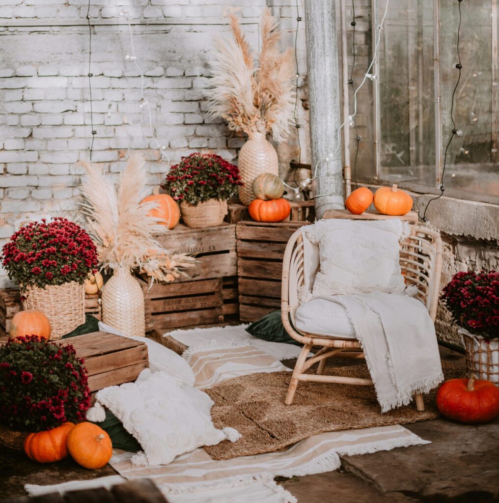 Farmhouse-Inspired Rustic Fall Porch Decor to Make Your Entryway Warm and Inviting