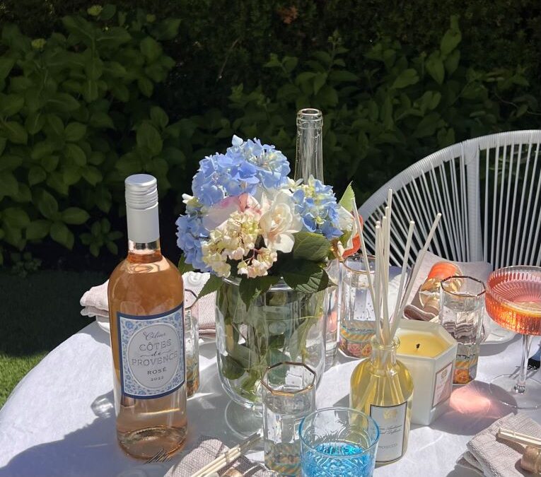 18 Summer Tablescape Ideas That Celebrates the Spirit of the Season